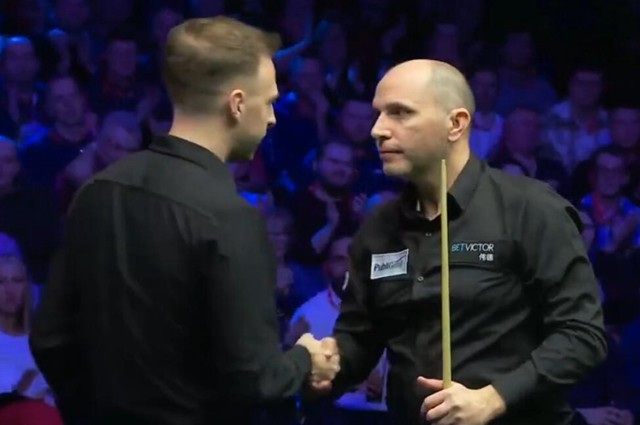 我在帮同伴 我在帮同伴