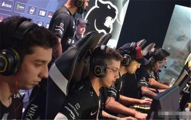 心的横向拉 心的横向拉